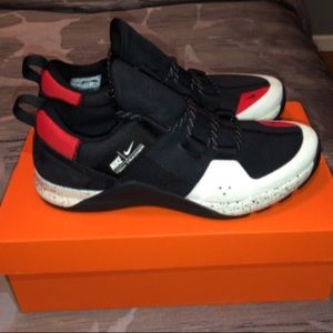 Nike Tech Trainers brand new never worn